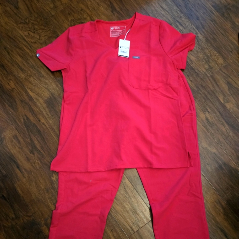 Figs scrub set